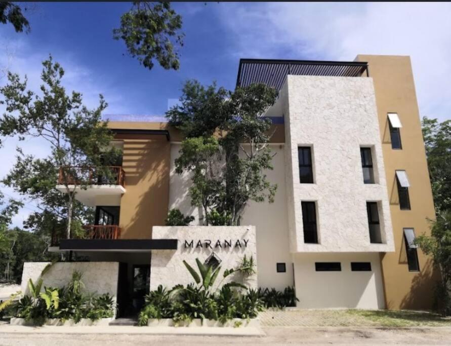 Suit Next To The Common Top Roof Exclusive Building Kingsize Bed 2 Super Pools, Gym, Grill ตูลุม ภายนอก รูปภาพ