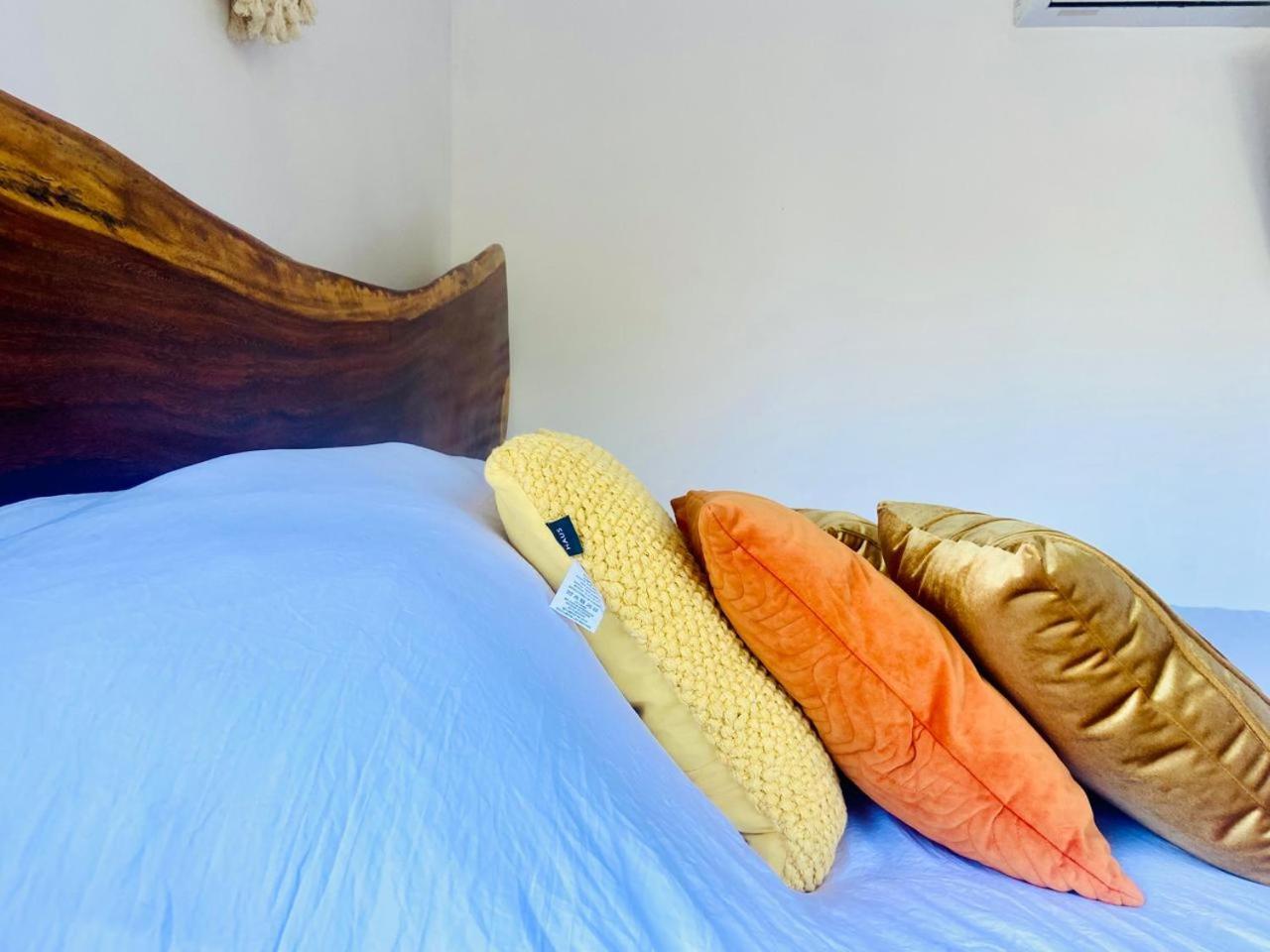Suit Next To The Common Top Roof Exclusive Building Kingsize Bed 2 Super Pools, Gym, Grill ตูลุม ภายนอก รูปภาพ